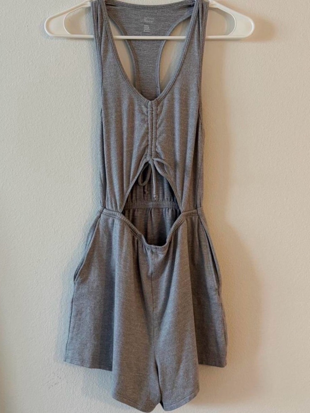 Gilly Hicks romper/set